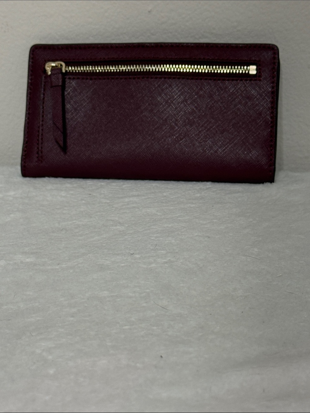 kate spade plum Saffiano leather continental wallet with gold logo - Picture 2 of 5